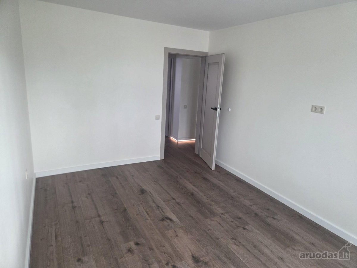 Parduodamas pilnai renovuotas, erdvus 4 - nuotraukos Nr. 6
