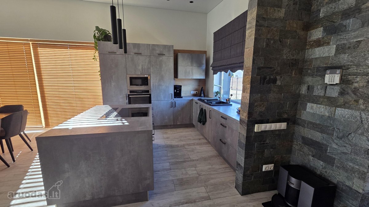 Gyvenamas plotas 150 m². Garažas su pirtimi - nuotraukos Nr. 9