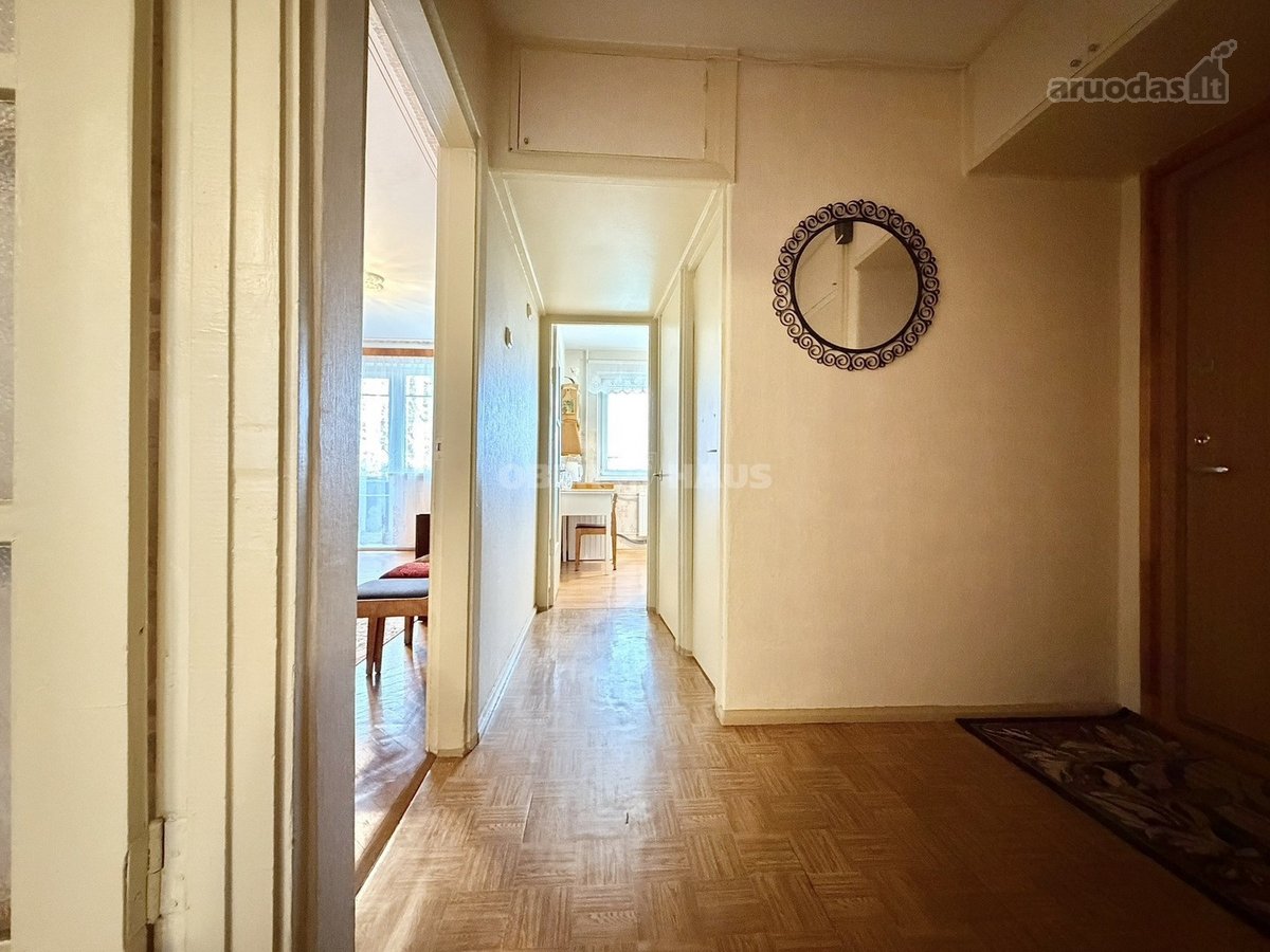 Parduodamas šviesus, 3 kambarių butas su - nuotraukos Nr. 8