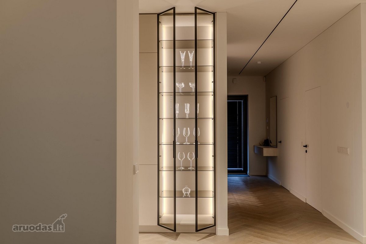 Parduodamas stilingai įrengtas 167,17 m² - nuotraukos Nr. 2