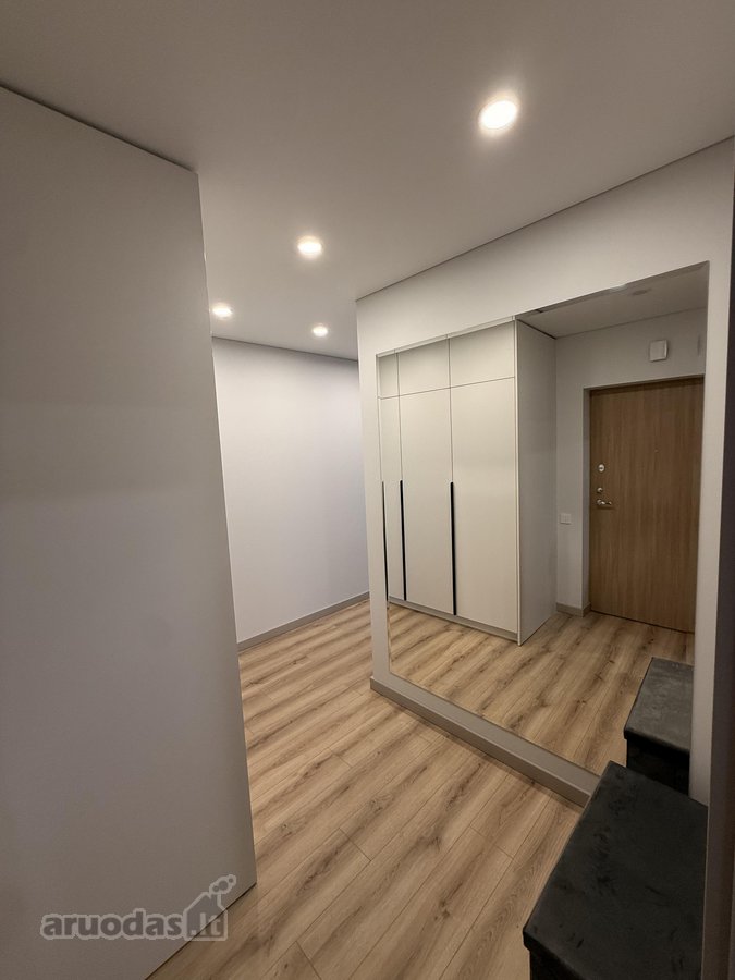 Naujai įrengtas 2 kambarių butas su balkonu - nuotraukos Nr. 7