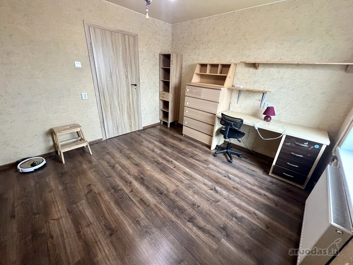 Tvarkingas 2 Izoliuotų Kambarių Butas Naujoje - nuotraukos Nr. 11