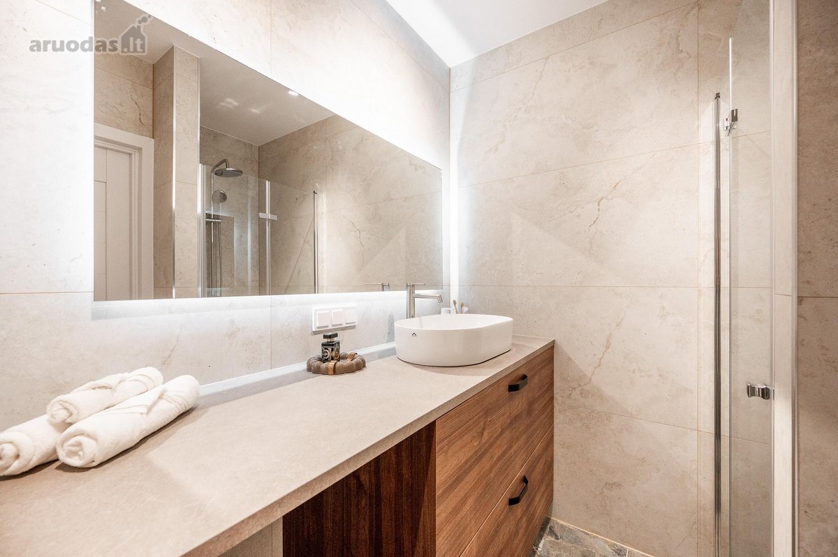 53,4 m²  3 kambariai  5/5 aukštas  4 m² - nuotraukos Nr. 2