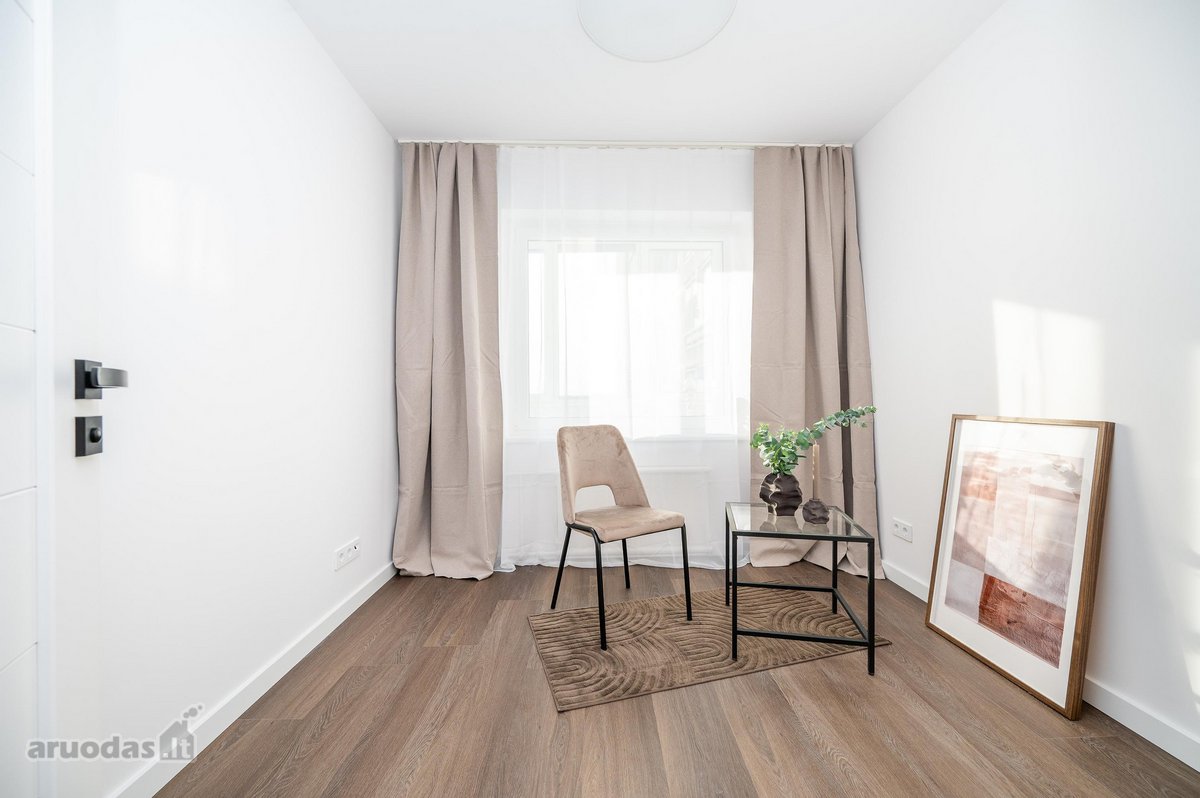 53,4 m²  3 kambariai  5/5 aukštas  4 m² - nuotraukos Nr. 9