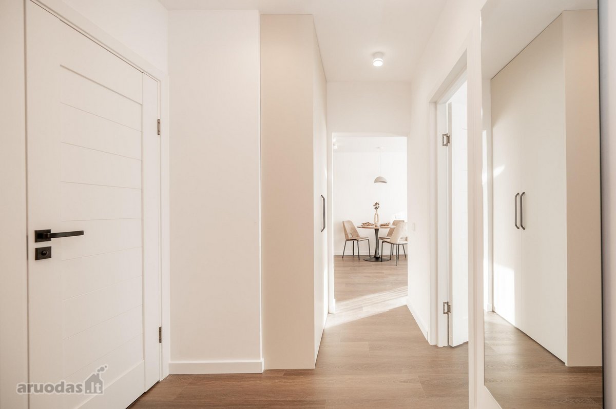 53,4 m²  3 kambariai  5/5 aukštas  4 m² - nuotraukos Nr. 16