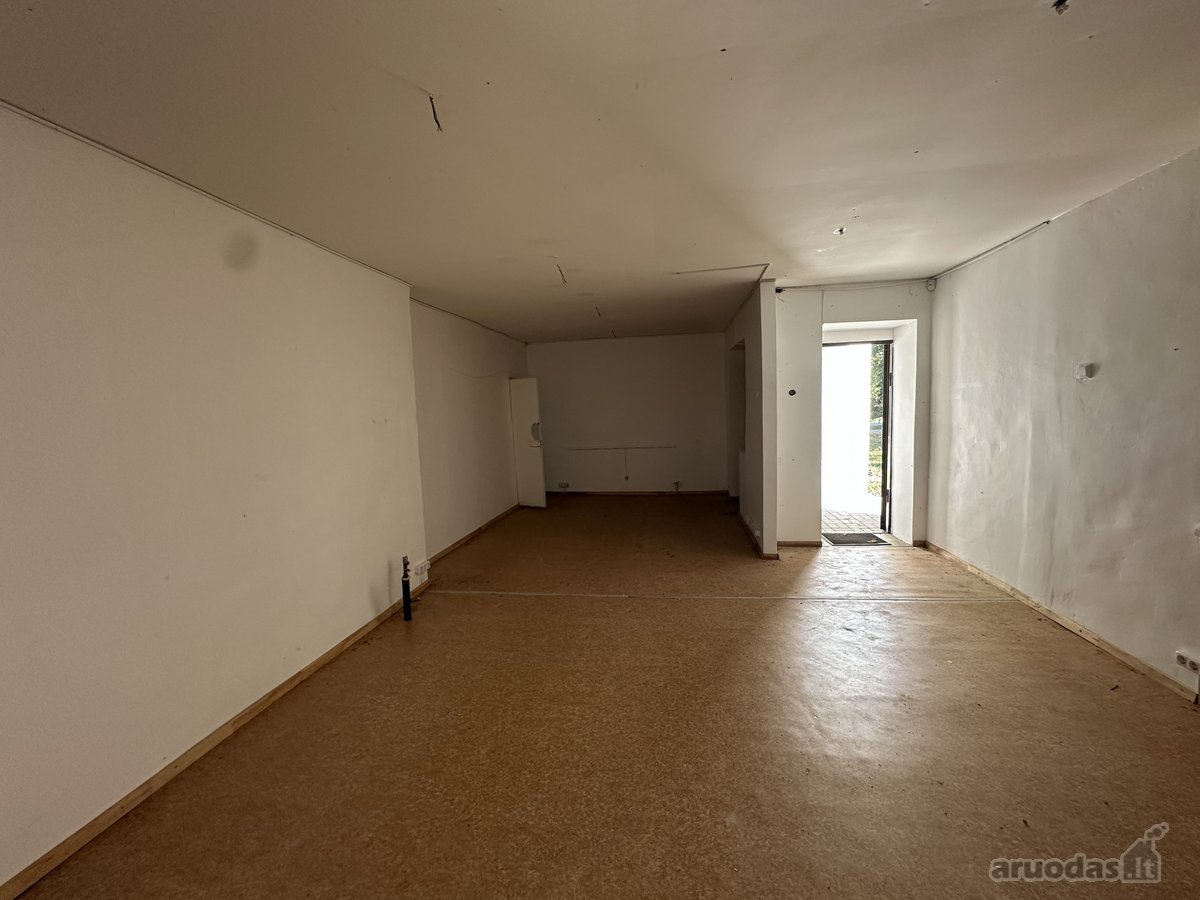 Dviejų aukštų, baltų plytų mūrinis namas. - nuotraukos Nr. 6