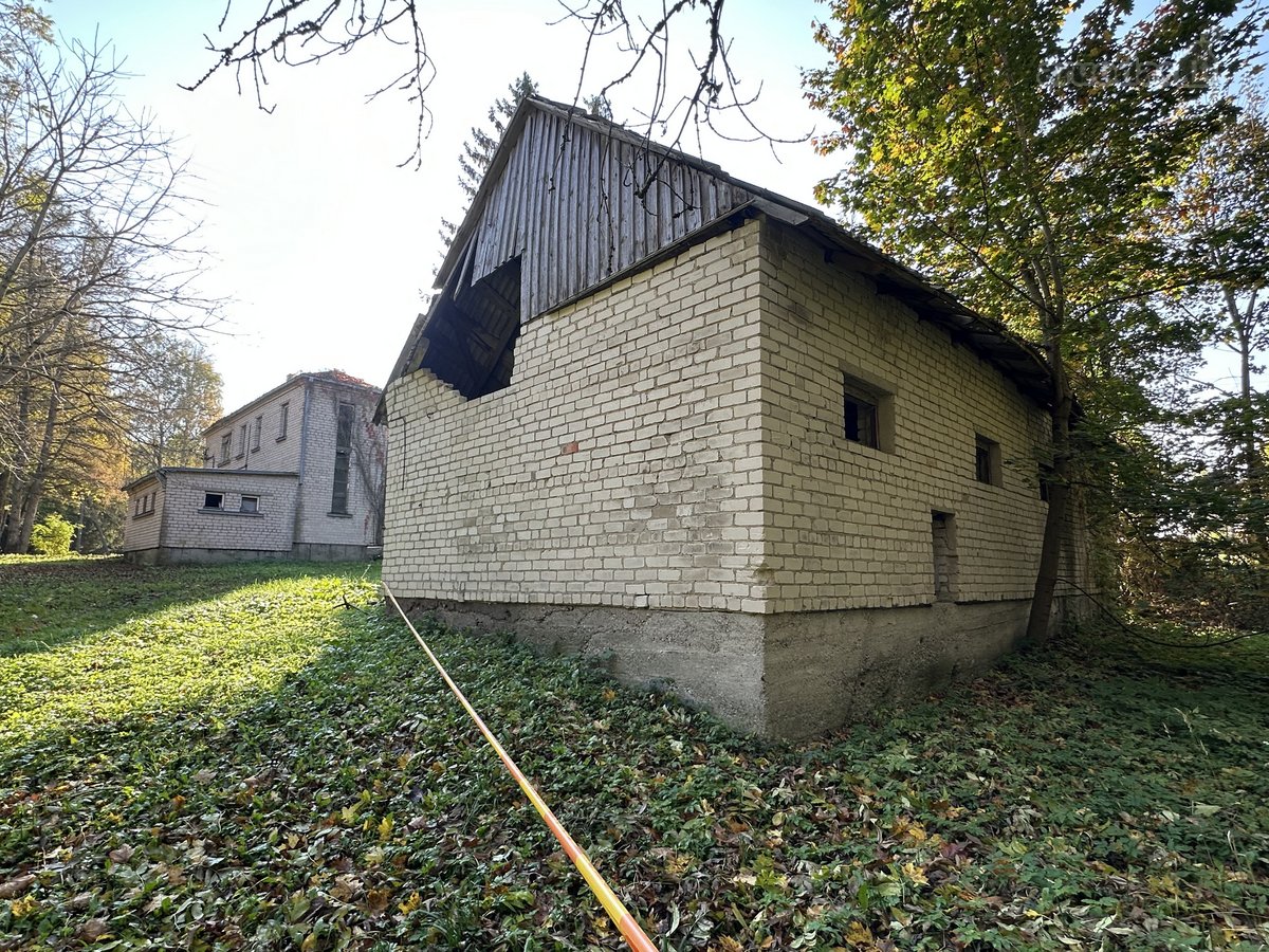 Dviejų aukštų, baltų plytų mūrinis namas. - nuotraukos Nr. 10