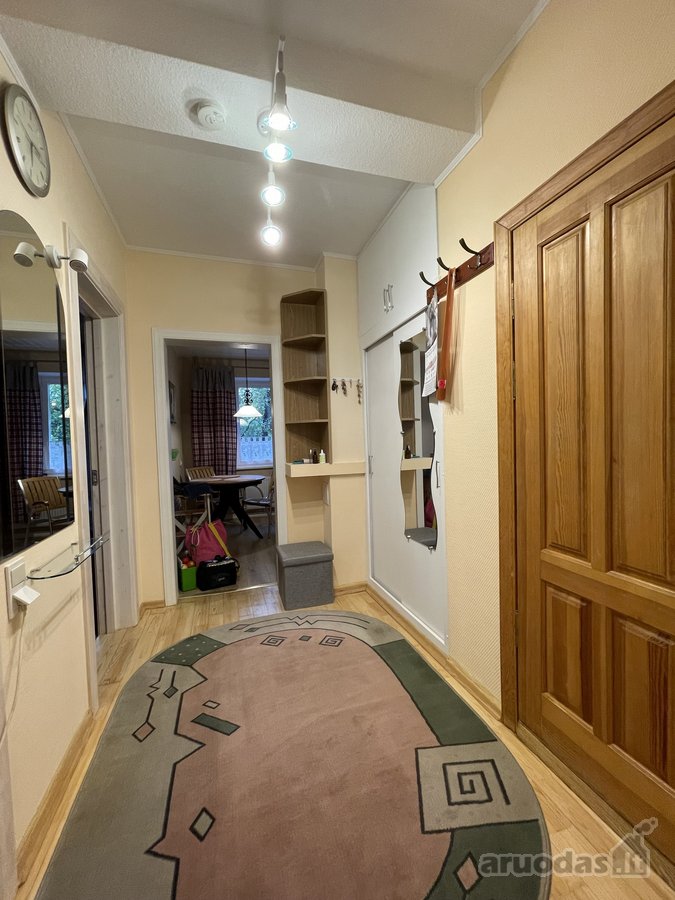 Centre renovuotame name dviejų kambarių butas - nuotraukos Nr. 12