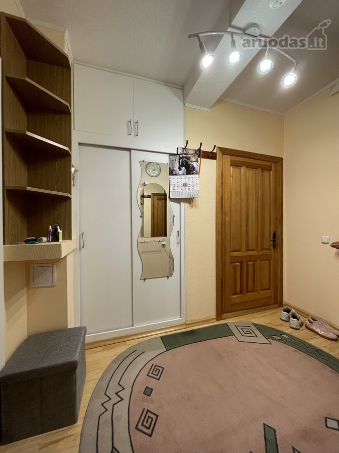 Centre renovuotame name dviejų kambarių butas - nuotraukos Nr. 14
