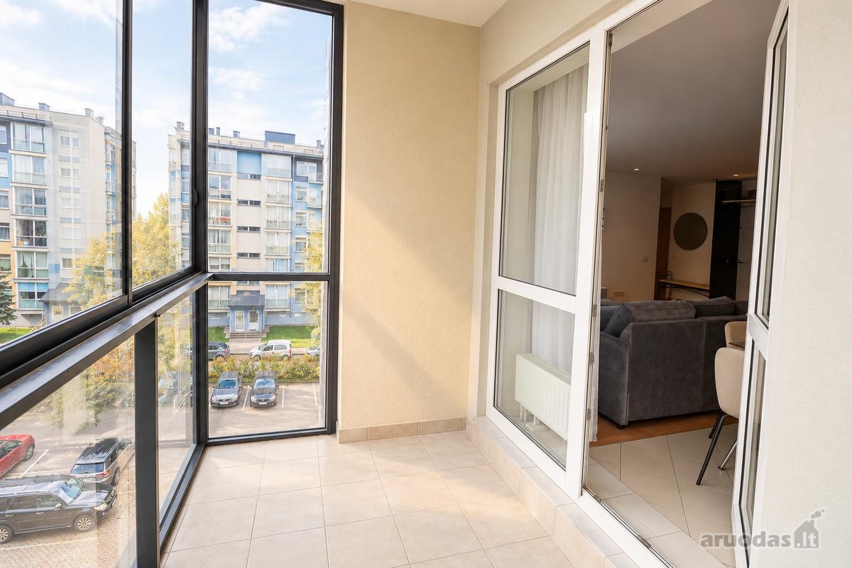 Erdvus 2 k. butas (56,01 m² + balkonas 5,47 m²). - nuotraukos Nr. 10