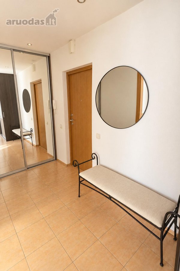 Erdvus 2 k. butas (56,01 m² + balkonas 5,47 m²). - nuotraukos Nr. 7