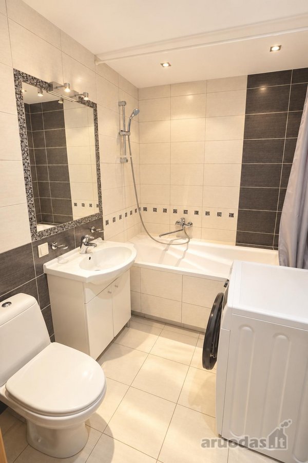Erdvus 2 k. butas (56,01 m² + balkonas 5,47 m²). - nuotraukos Nr. 9