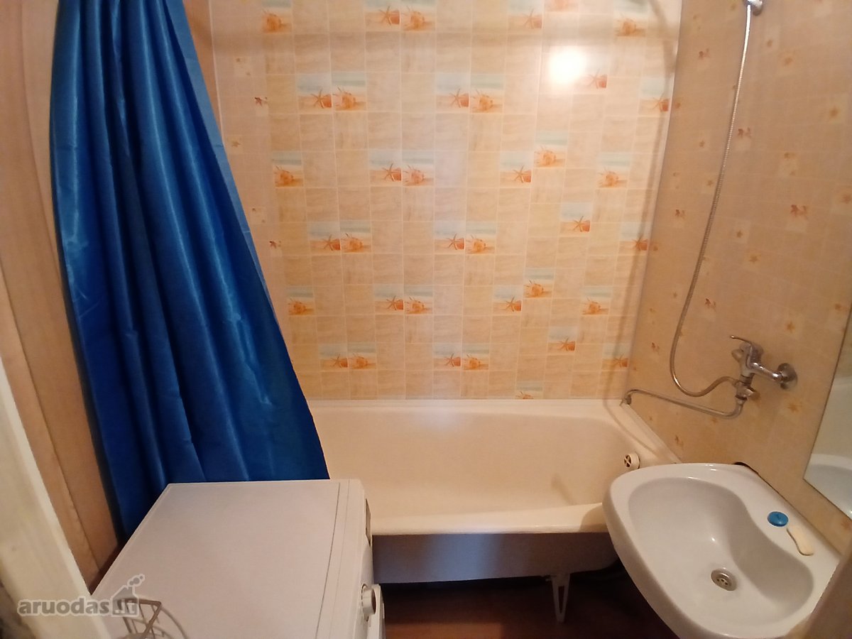 Išnuomuojamas 1 kambario butas Trakų g. su - nuotraukos Nr. 2