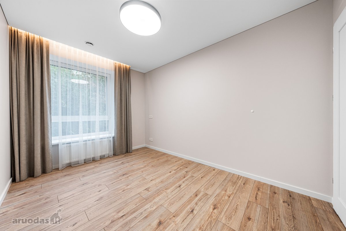 Naujai ir kokybiškai įrengtas 3 kambarių - nuotraukos Nr. 20