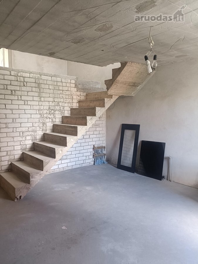 Parduodamas erdvus dviejų lygių butas - nuotraukos Nr. 17