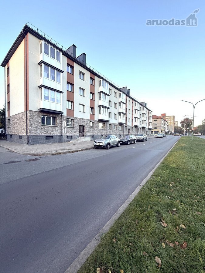 Parduodamas trijų kambarių butas su puikiu - nuotraukos Nr. 10