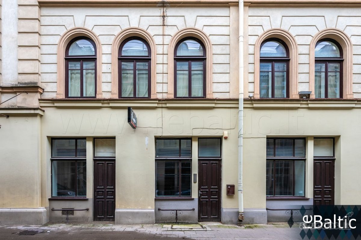 Erdvios prekybinės patalpos išskirtinėje - nuotraukos Nr. 9