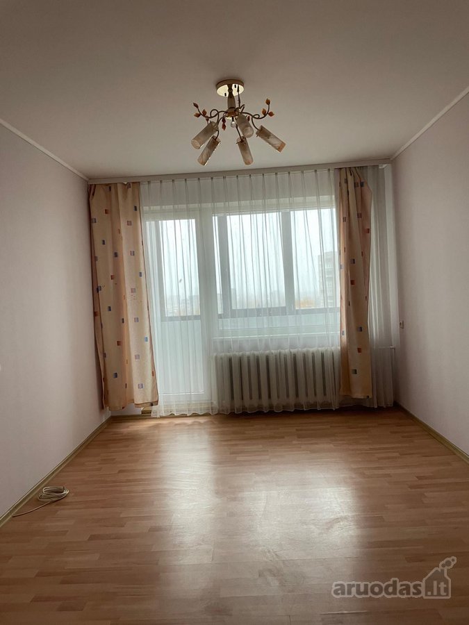 - Yra balkonas; - nuotraukos Nr. 3