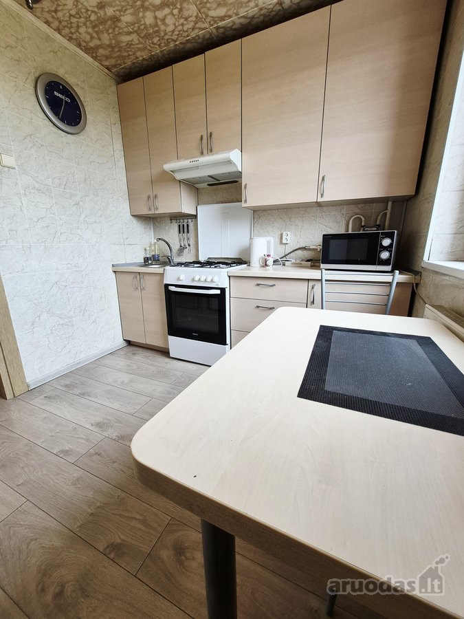 Nuomojamas dviejų kambarių butas renovuotame - nuotraukos Nr. 8
