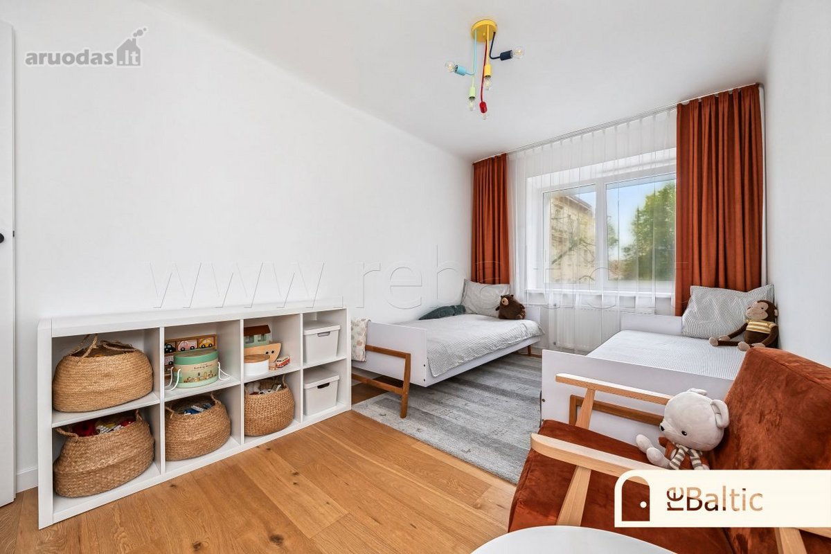 Funkcionaliai suplanuotas trijų kambarių - nuotraukos Nr. 18