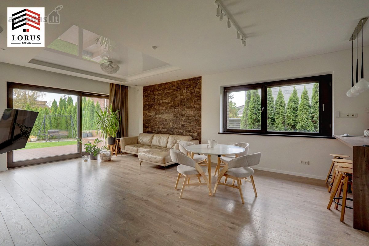 Parduodamas Erdvus 237.43 m² Namas Pilaitėje, - nuotraukos Nr. 11