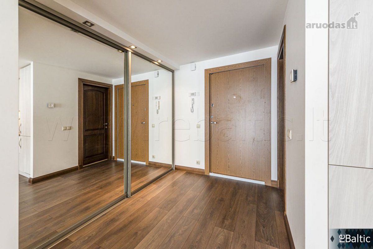 Išnuomojamas erdvus, labai šviesus ir - nuotraukos Nr. 19