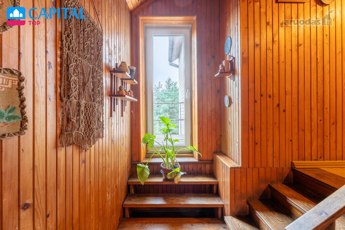 Parduodamas Erdvus, Dviejų Aukštų Mūrinis - nuotraukos Nr. 17