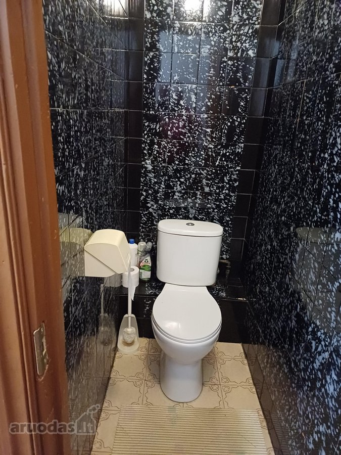 Butui priklauso sandėliukas, laiptinėje yra - nuotraukos Nr. 12