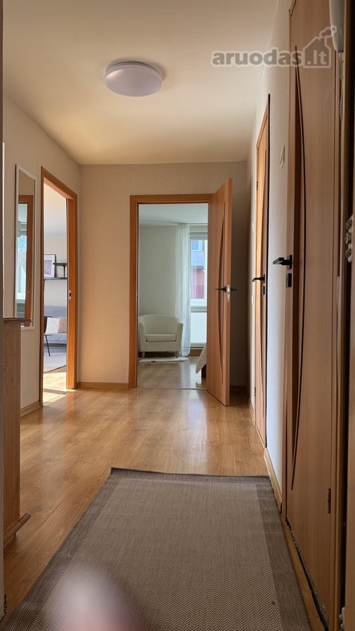 Išnuomojamas Šviesus Ir Šiltas 2 Kambarių - nuotraukos Nr. 2