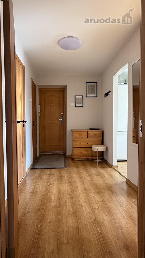 Išnuomojamas Šviesus Ir Šiltas 2 Kambarių - nuotraukos Nr. 3