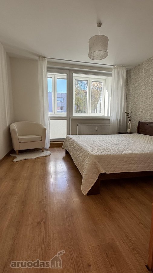 Išnuomojamas Šviesus Ir Šiltas 2 Kambarių - nuotraukos Nr. 4