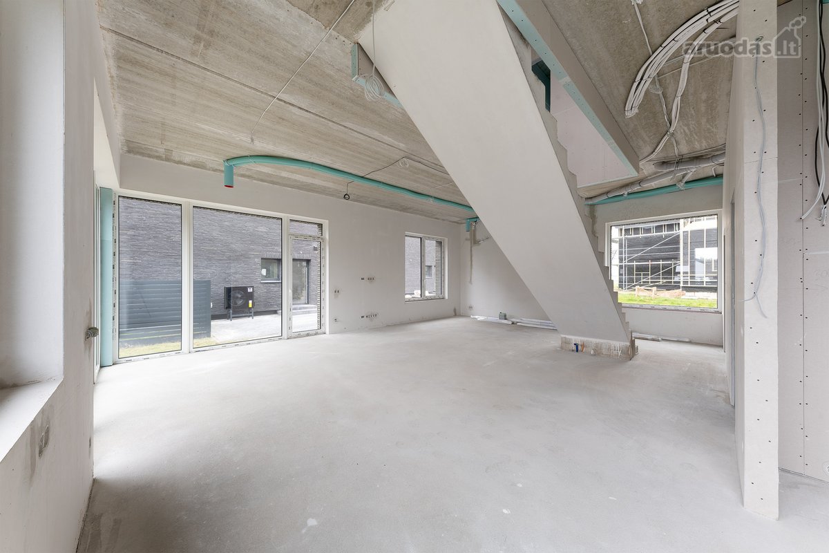 Išskirtinės Architektūros 138 Kv. M Namas - nuotraukos Nr. 6