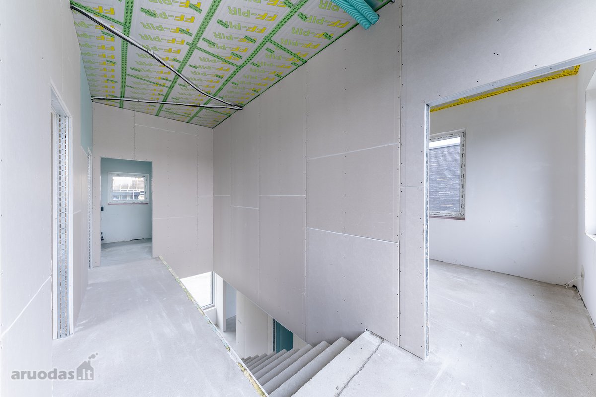 Išskirtinės Architektūros 138 Kv. M Namas - nuotraukos Nr. 15