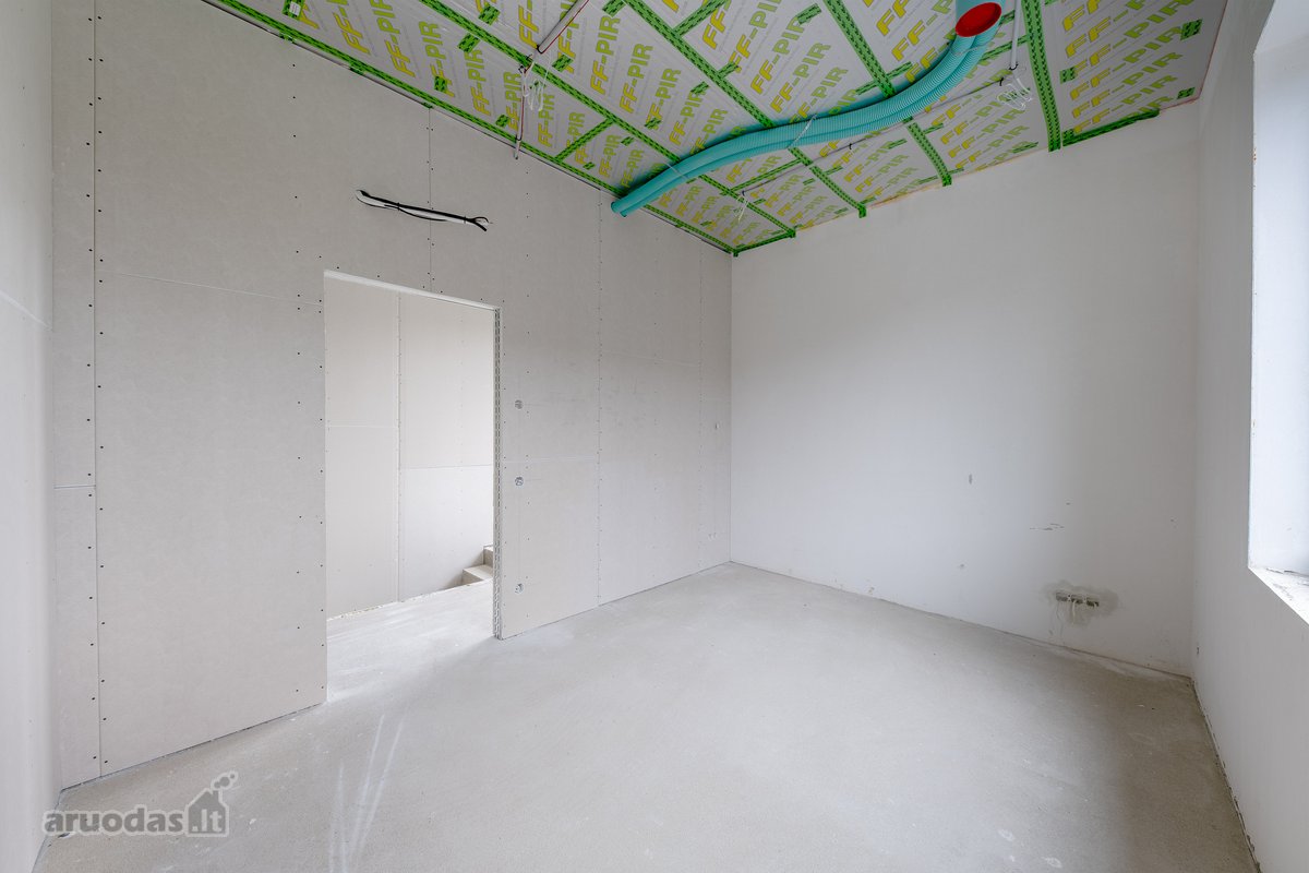 Išskirtinės Architektūros 138 Kv. M Namas - nuotraukos Nr. 27