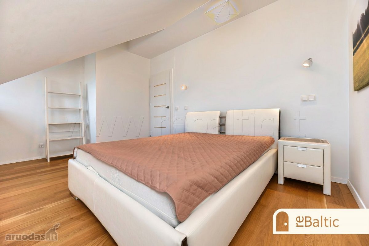 Trijų kambarių apartamentai viršutiniame - nuotraukos Nr. 18