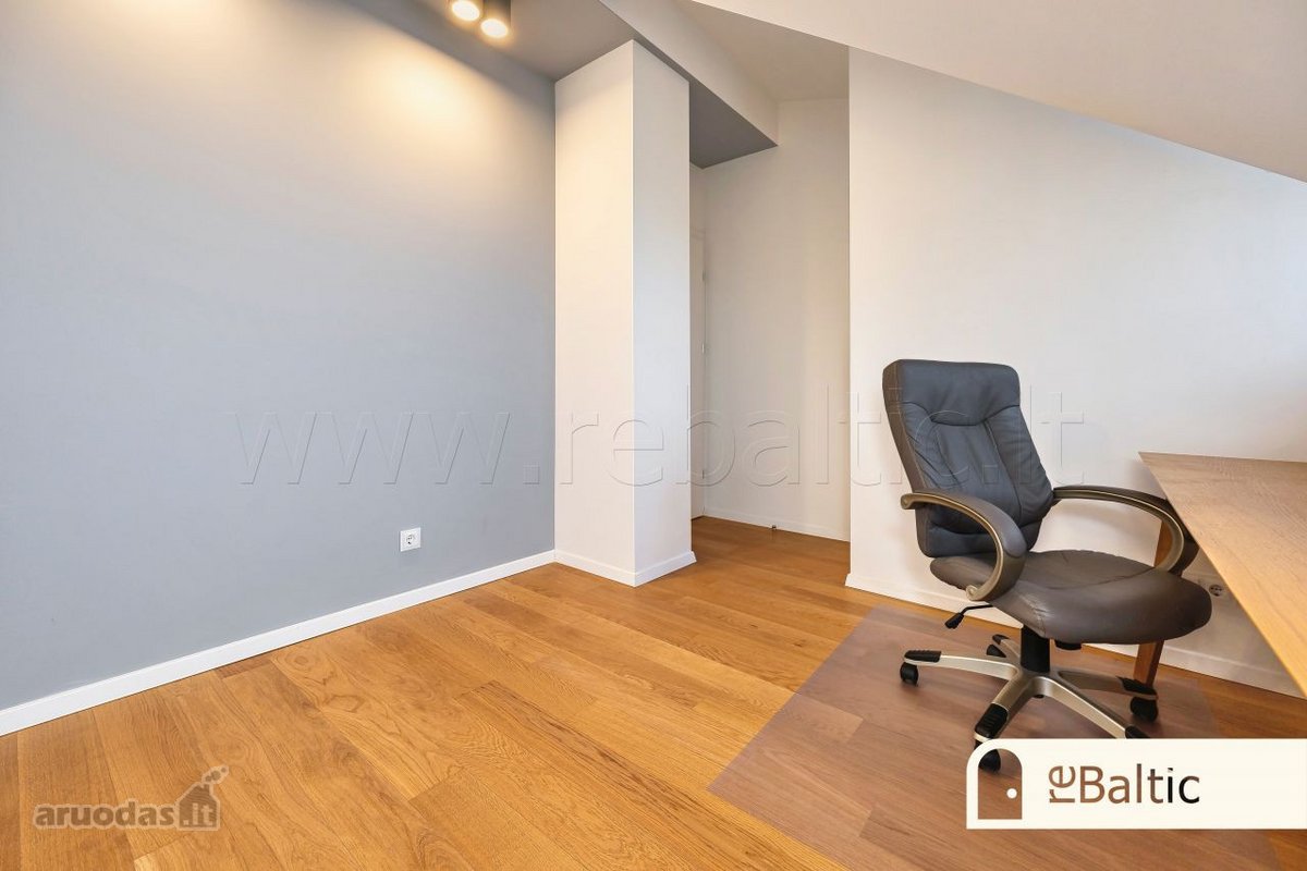 Trijų kambarių apartamentai viršutiniame - nuotraukos Nr. 26