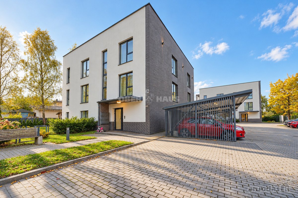 Nuomojamas erdvus ir šviesus 3 kambarių butas - nuotraukos Nr. 16