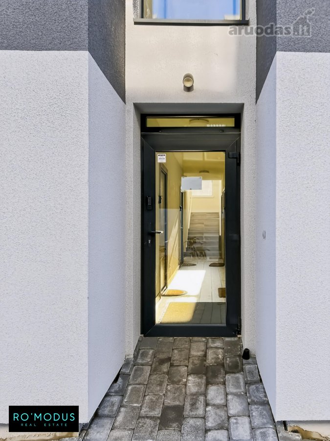 Parduodamas šviesus 2 kambarių butas su - nuotraukos Nr. 32