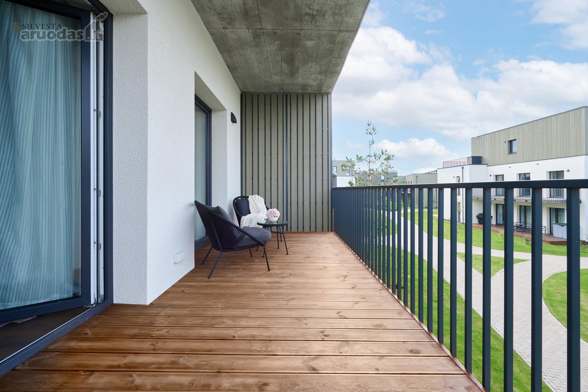 Popietės saulė erdviame balkone, - nuotraukos Nr. 35