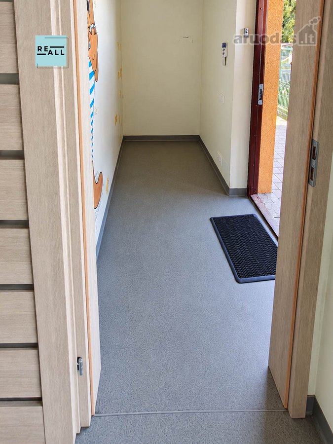 Nuomojamos Funkcionalios 300 M² Komercinės - nuotraukos Nr. 19
