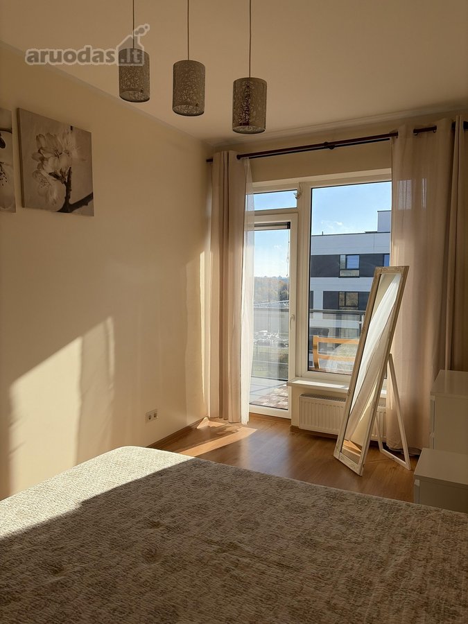 Nuomojamas šviesus 2 kambarių butas Pilaitėje - nuotraukos Nr. 10