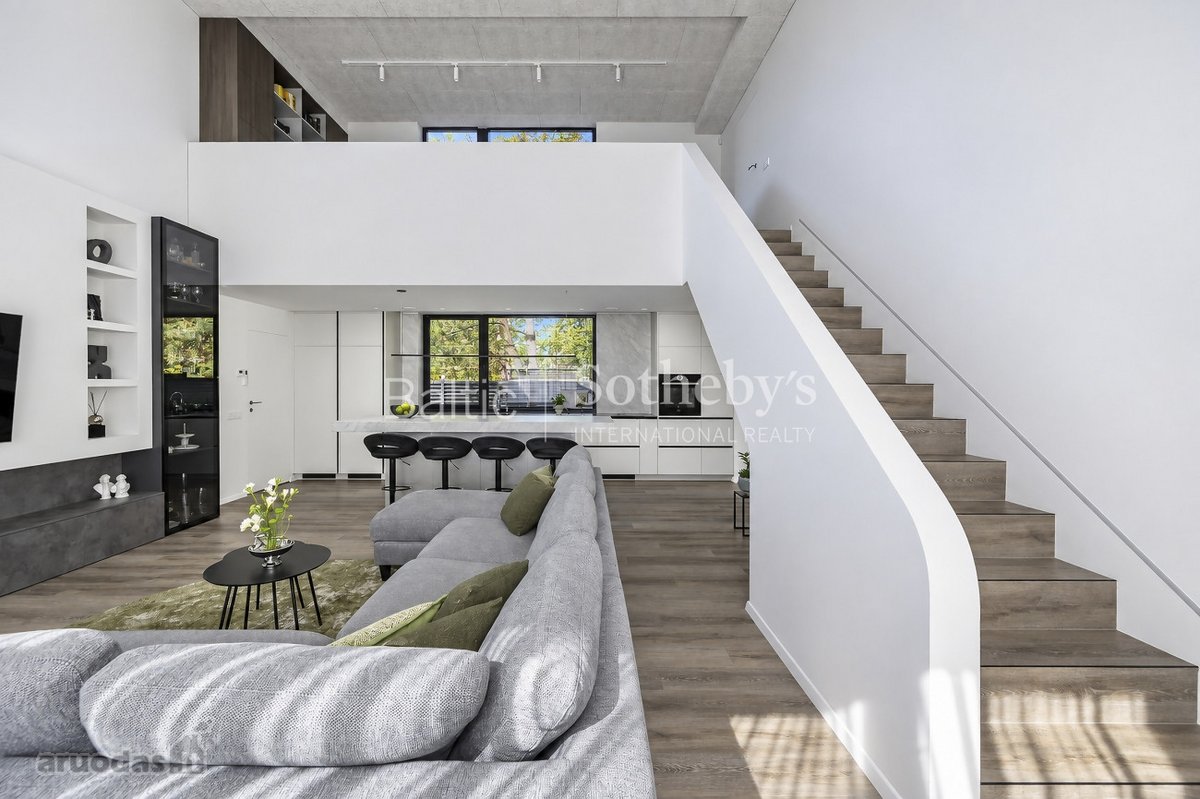 Architektūra, šviesa ir pušų ramybė - nuotraukos Nr. 13