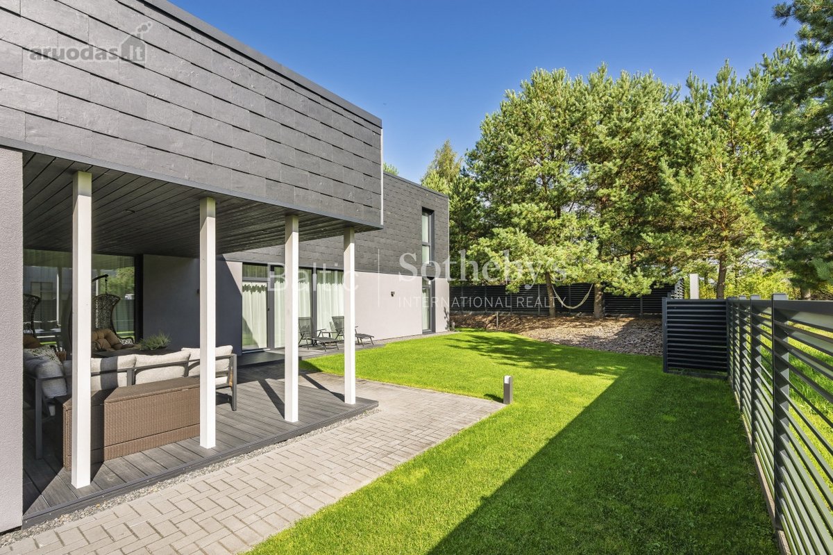 Architektūra, šviesa ir pušų ramybė - nuotraukos Nr. 41