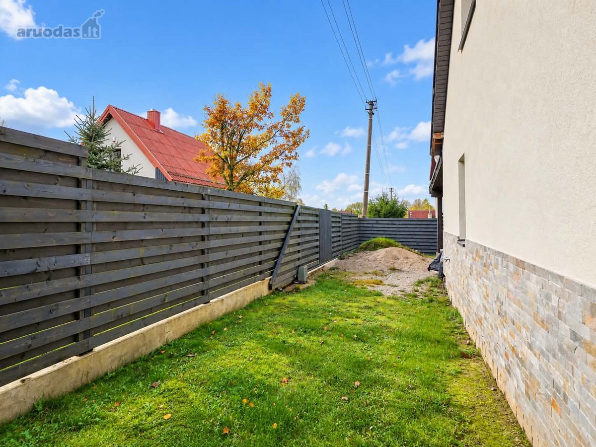  Nuomojamas modernus namas su net 20 arų sklypu - nuotraukos Nr. 17