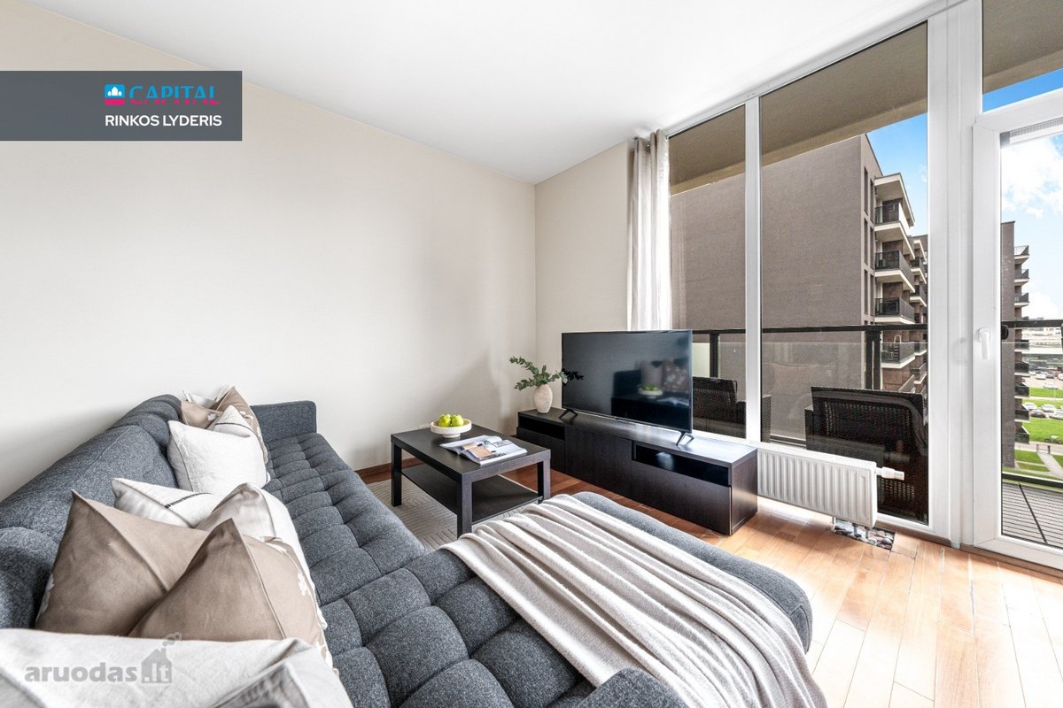 Parduodamas Itin Erdvus Ir Pilnai Įrengtas 2 - nuotraukos Nr. 3