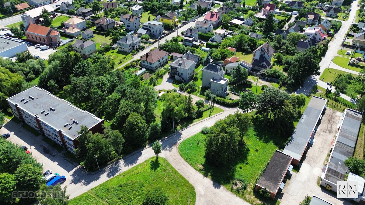 Parduodamas sklypas daugiabučio statybai - nuotraukos Nr. 2