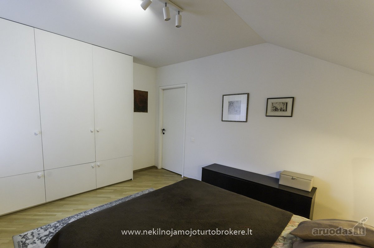 Parduodamas Erdvus 93,05 M² Keturių Kambarių - nuotraukos Nr. 11