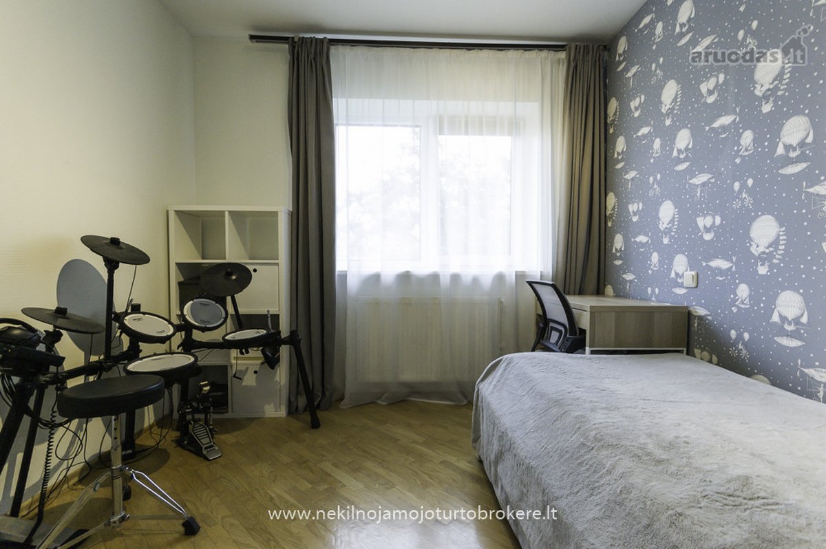 Parduodamas Erdvus 93,05 M² Keturių Kambarių - nuotraukos Nr. 13