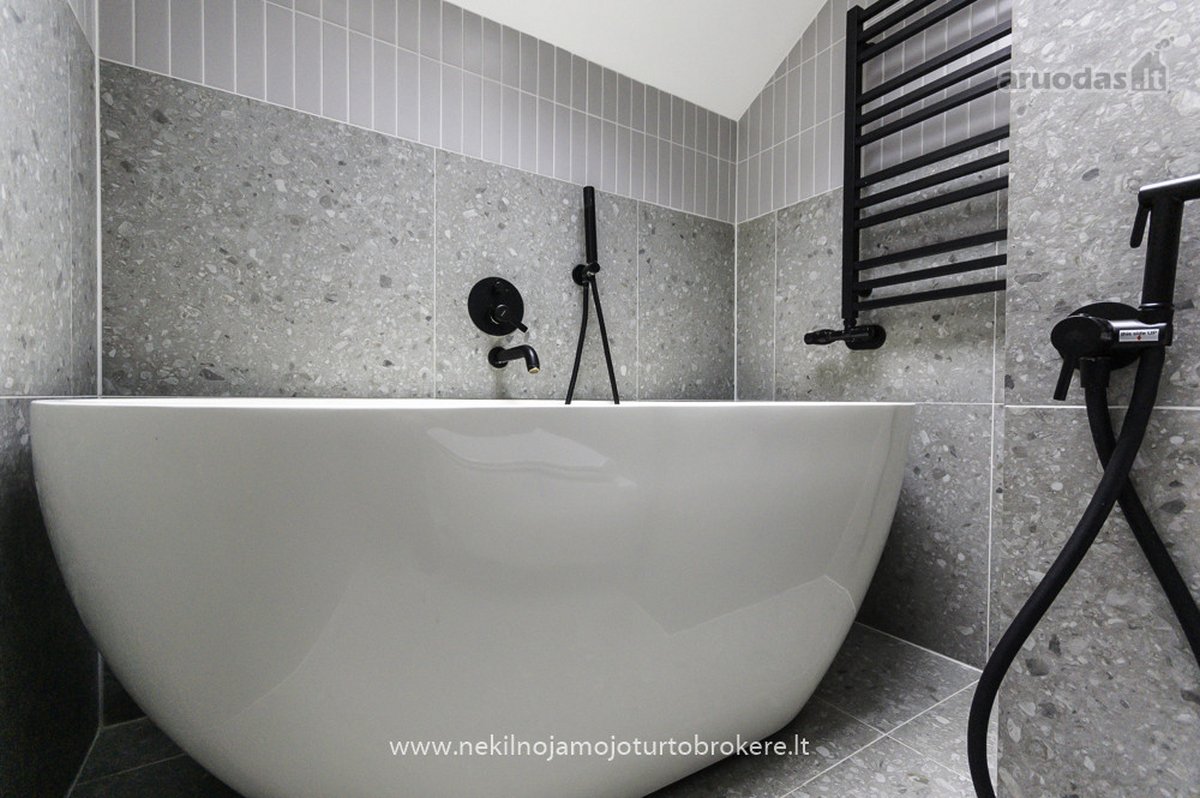 Parduodamas Erdvus 93,05 M² Keturių Kambarių - nuotraukos Nr. 22