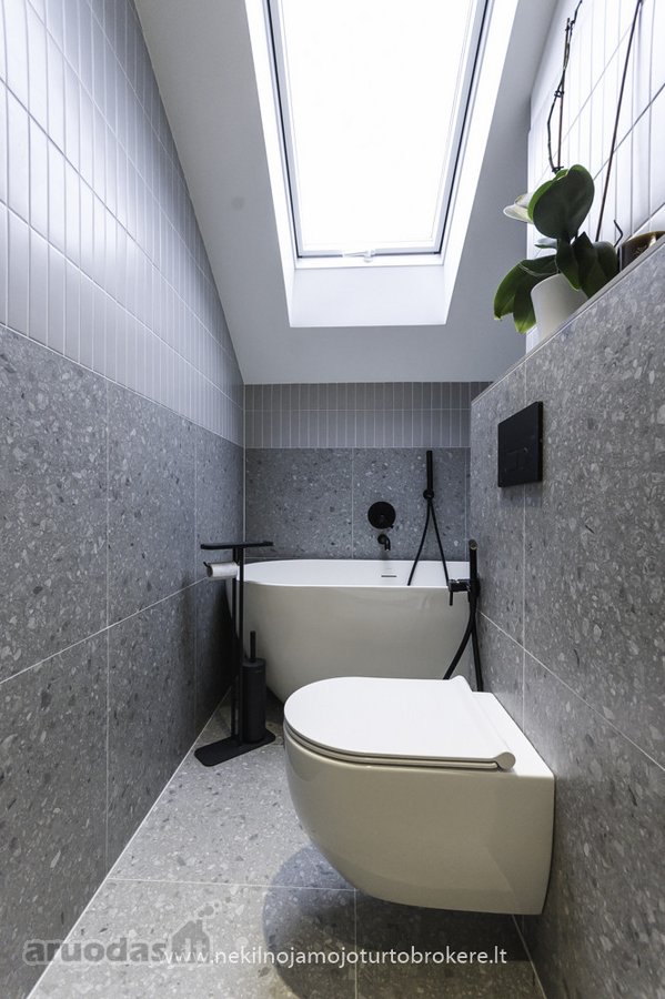 Parduodamas Erdvus 93,05 M² Keturių Kambarių - nuotraukos Nr. 26